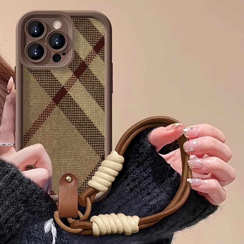 Коричневый чехол-накладка с ре – обзор и цена Samsung Galaxy S24